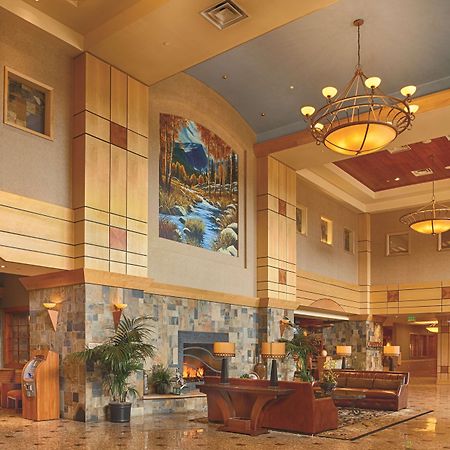 Doubletree By Hilton Denver Central Park Extérieur photo