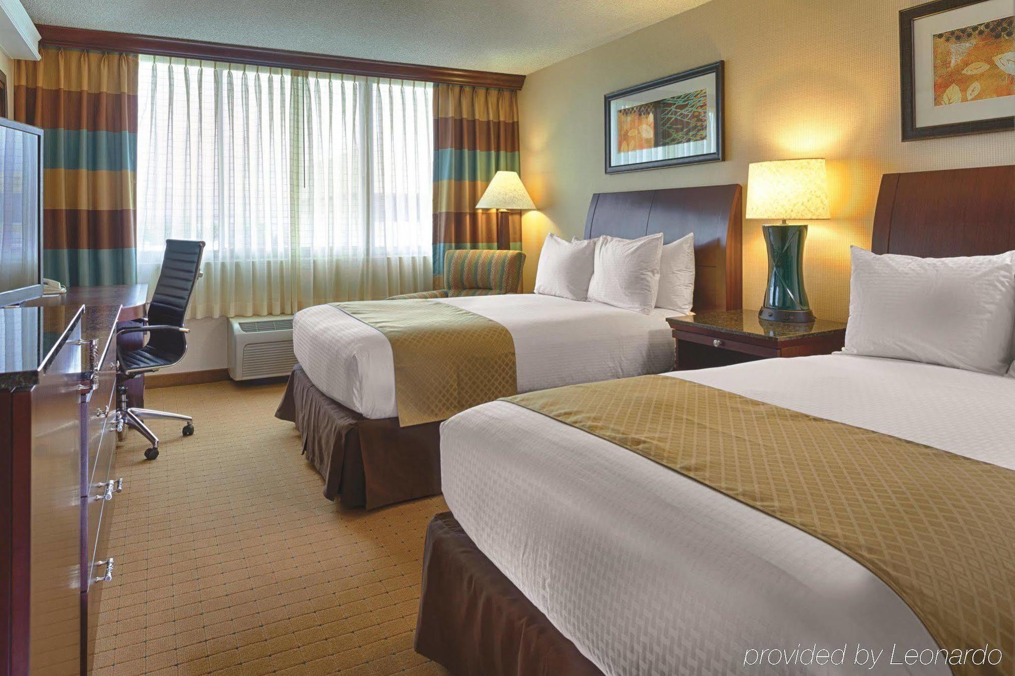 Doubletree By Hilton Denver Central Park Extérieur photo