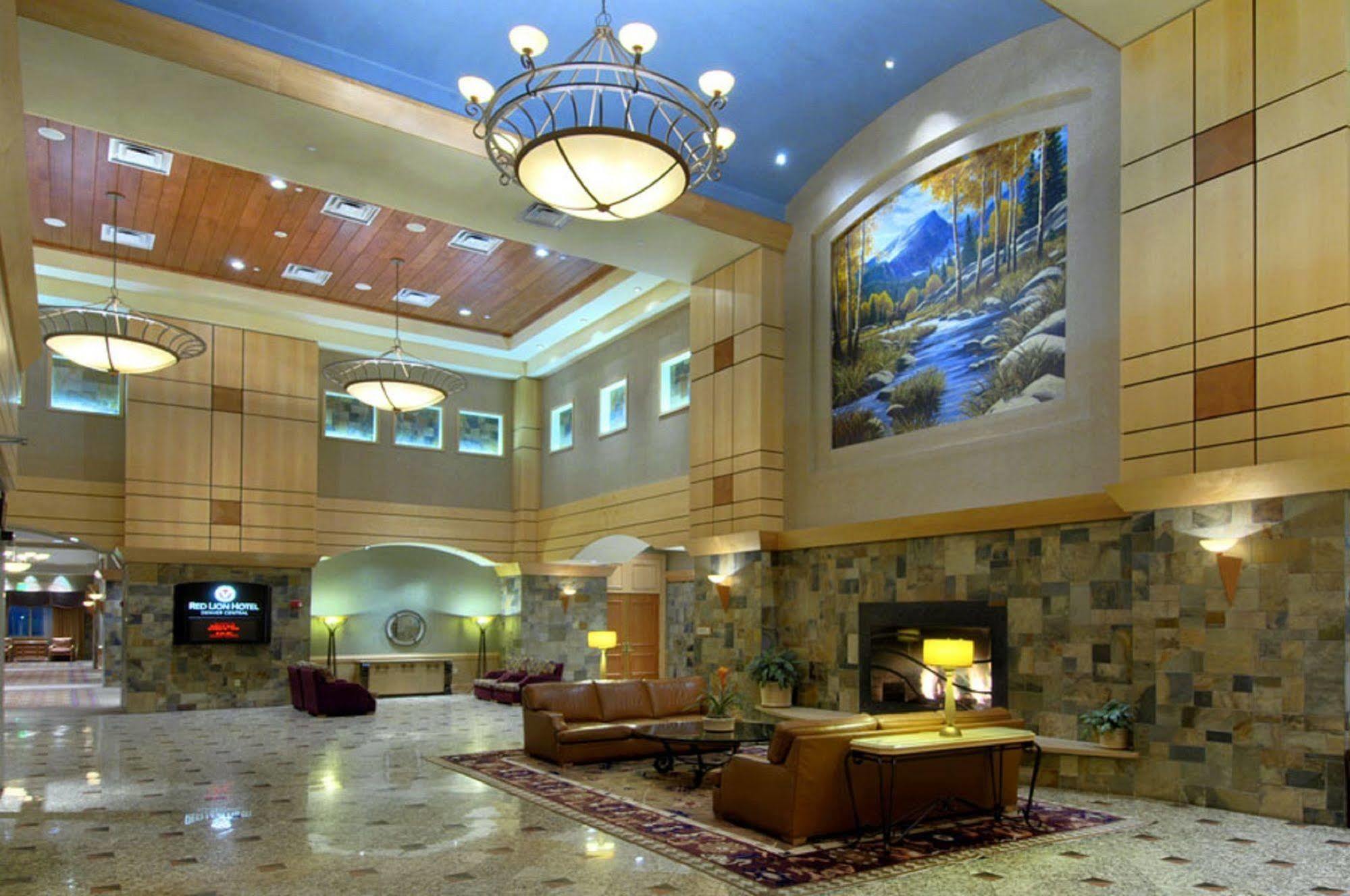 Doubletree By Hilton Denver Central Park Extérieur photo